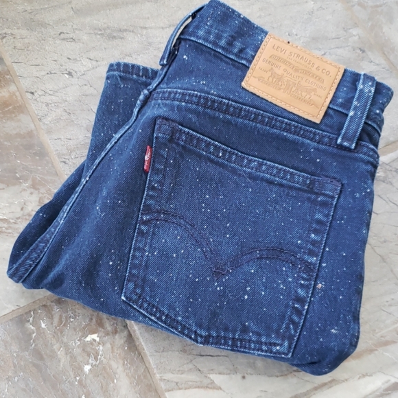 Levi Wedgie fit galaxy jeans